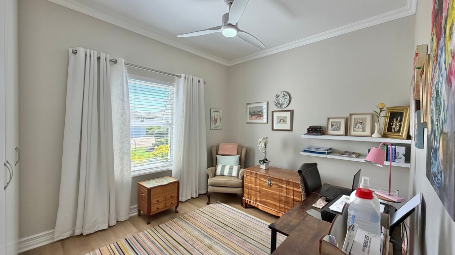 3 Bedroom Property for Sale in Dennegeur Western Cape